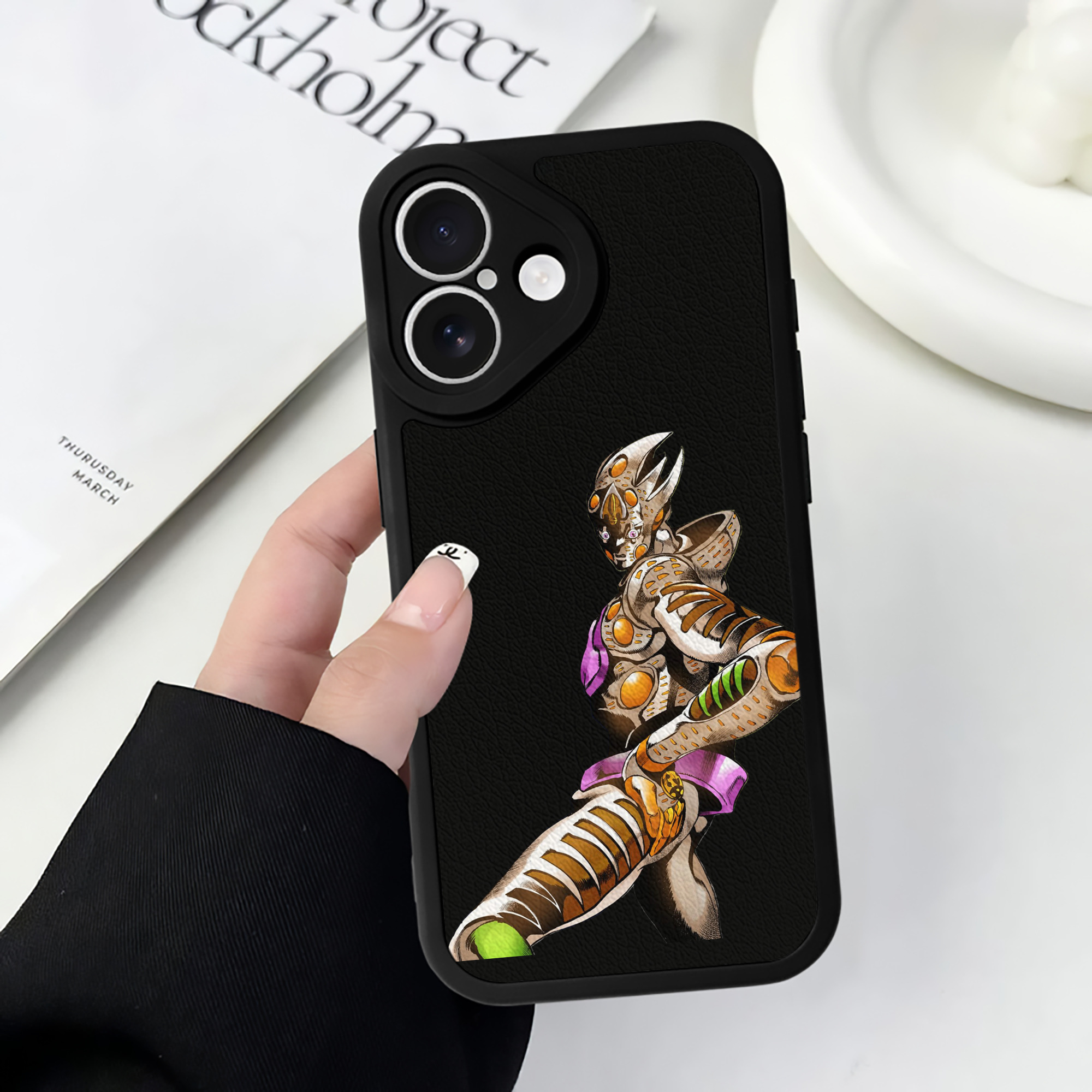 （画像用） ジョジョの奇妙な冒険 ジョルノ?ジョバァーナ JoJo's Bizarre Adventure Giorno Giovanna 【iPhone 16シリーズ対応】シリコンスマホケース（レザー調） 材質：シリコン